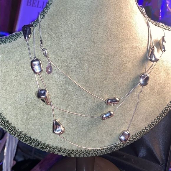 60 in silvertone heart necklace - Picture 2 of 4